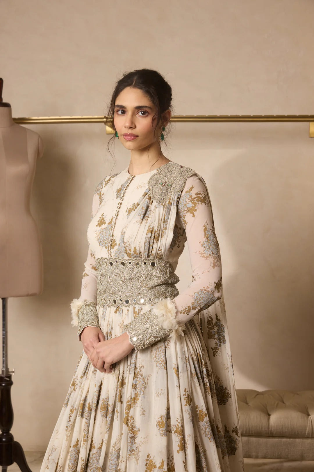 Ara Anarkali - MARKET