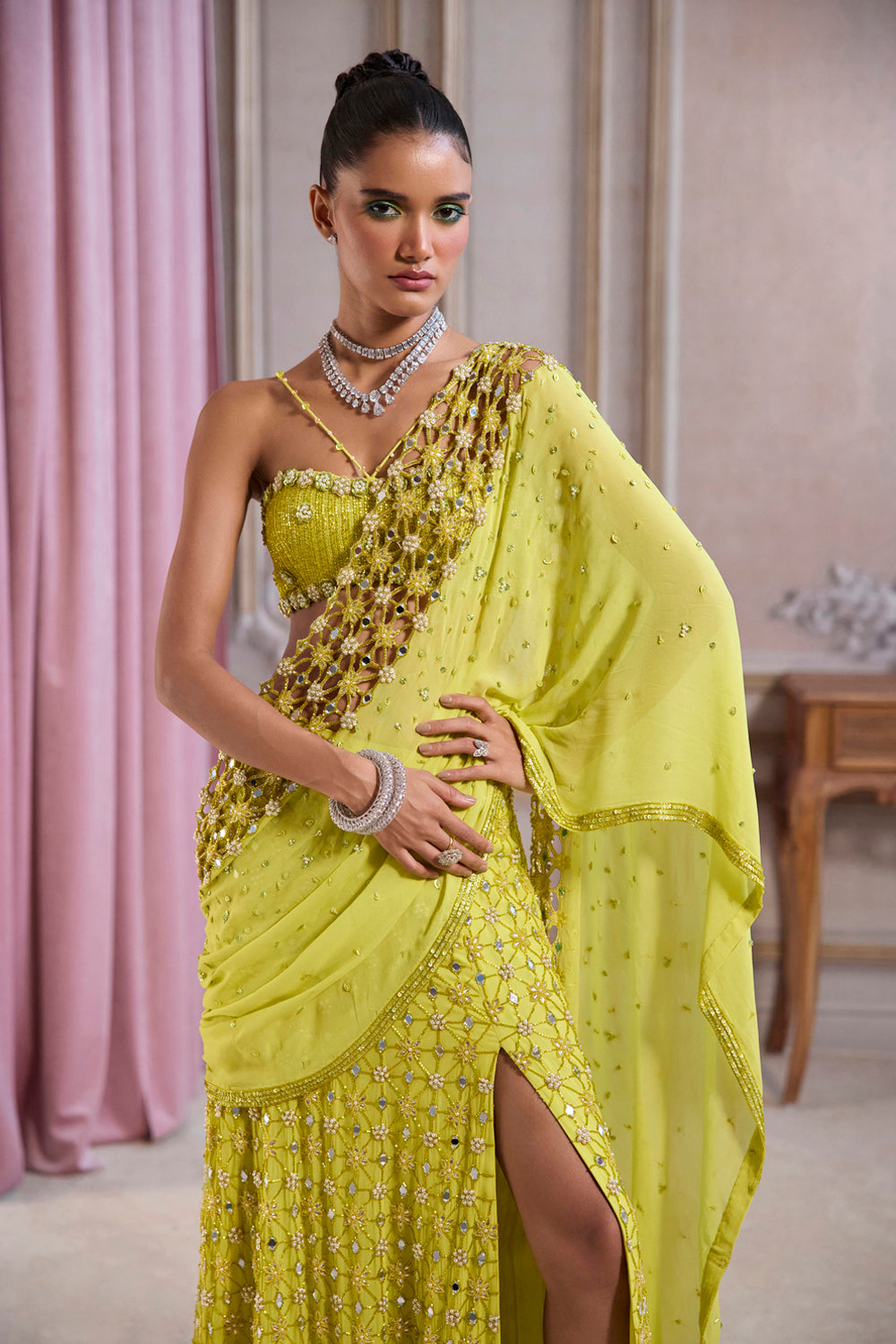 Neon Green Slit Saree With Cutwork Palla - MARKET