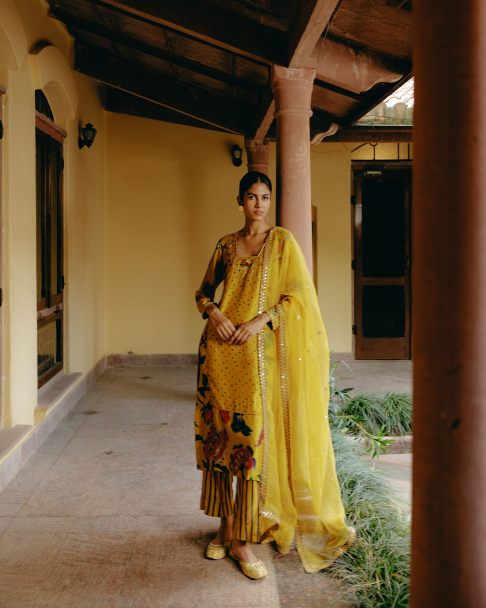 Sunflower Kurta - MARKET