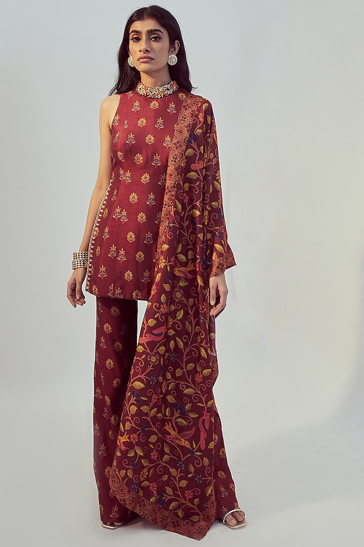 Maroon Hand Embroidered Kurta Set - MARKET