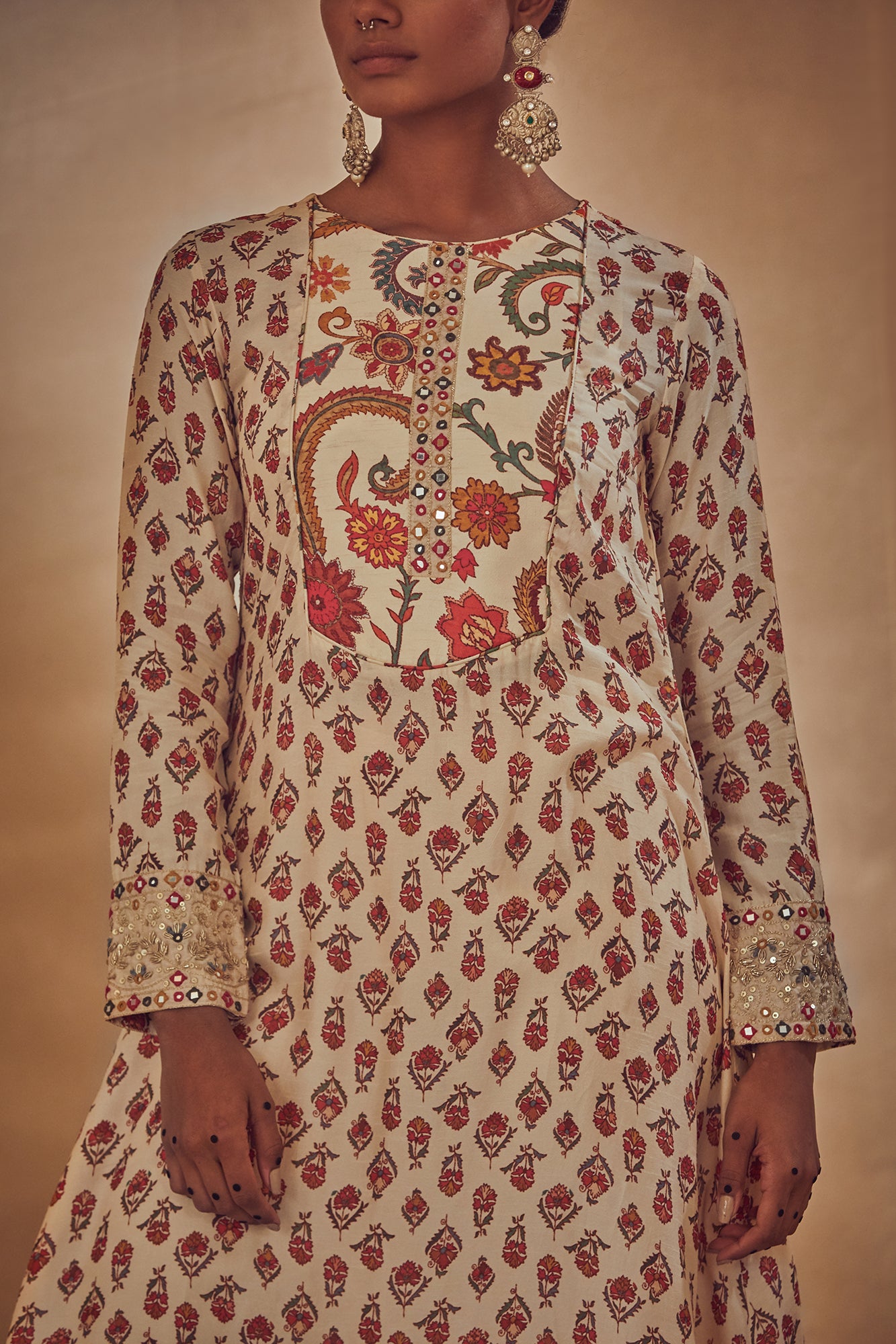 Ivory Embroidered Kurta Set - MARKET