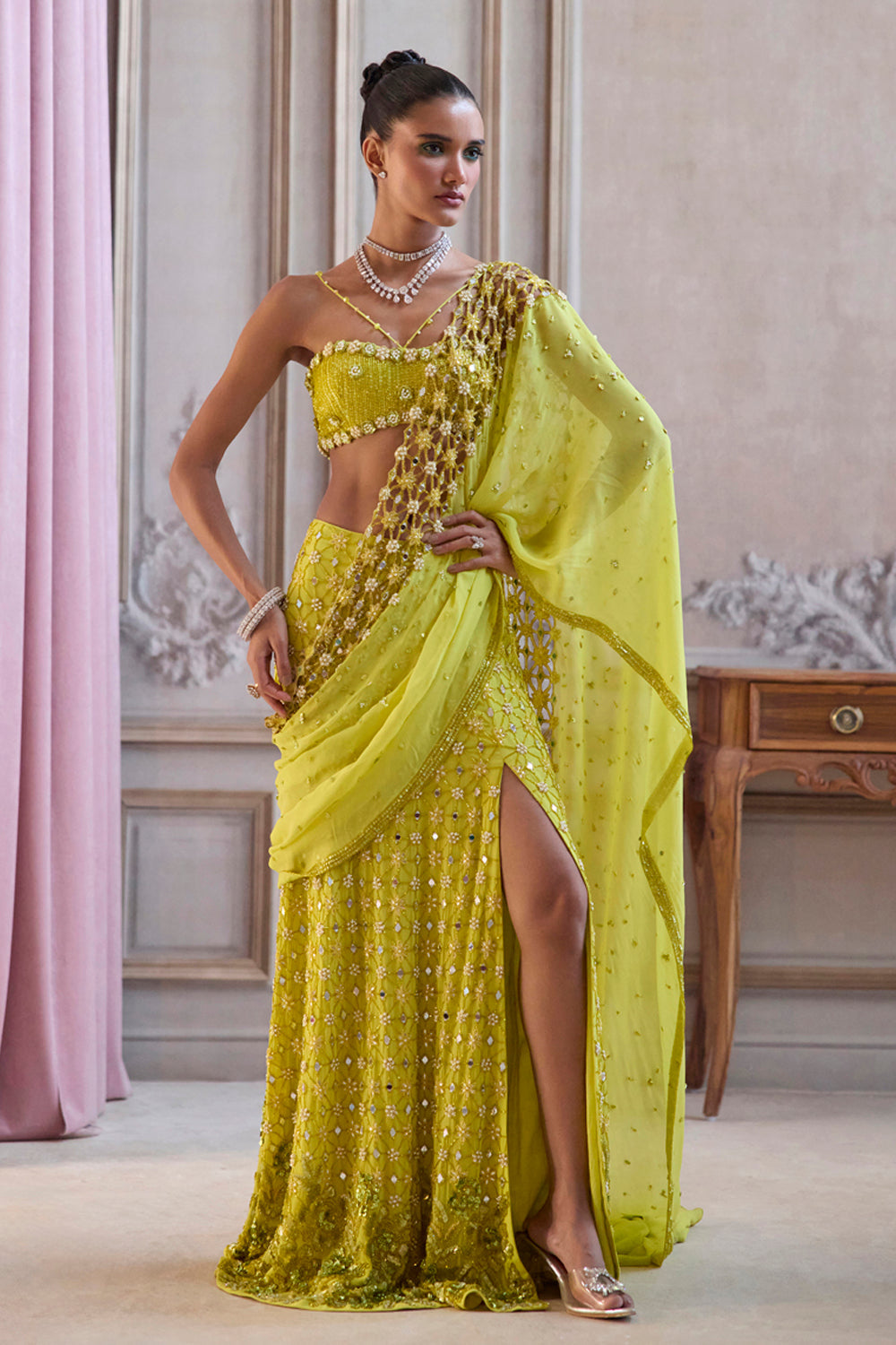 Neon Green Slit Saree With Cutwork Palla - MARKET
